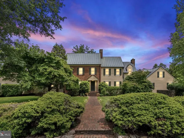 10052 Possum Hollow Dr, Delaplane, VA 20144