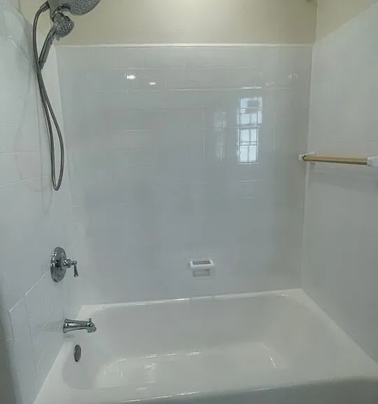 9029 Wildwood Ave — Photo 3