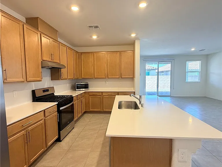 4256 Scarlet Cob Ave — Photo 8