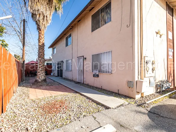 617 30th St, 617 30th St APT B, Bakersfield, CA 93301