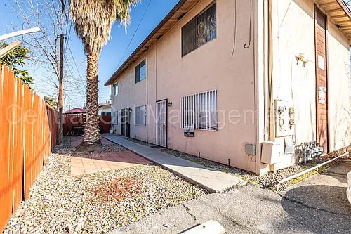 617 30th St Photo 1
