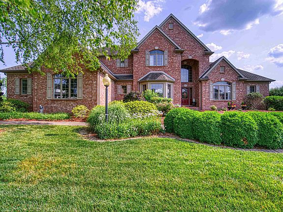 3rd image of 5533 Medinah Dr