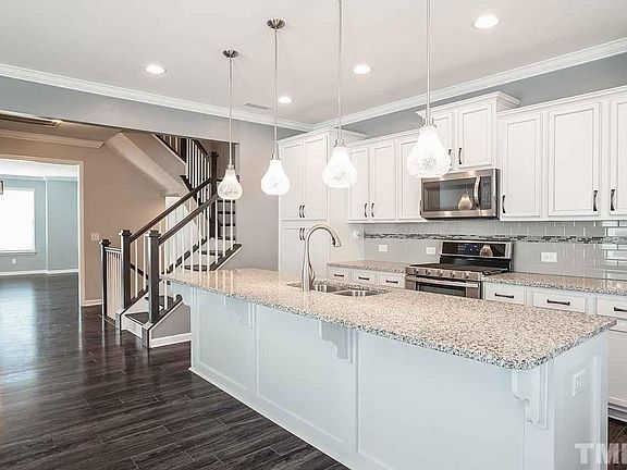 Flow kitchen to living