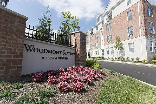 Woodmont Station at Cranford — Photo 28