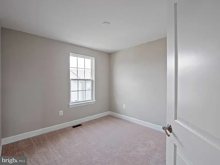 10715 Caledonia Meadow Dr — Photo 13