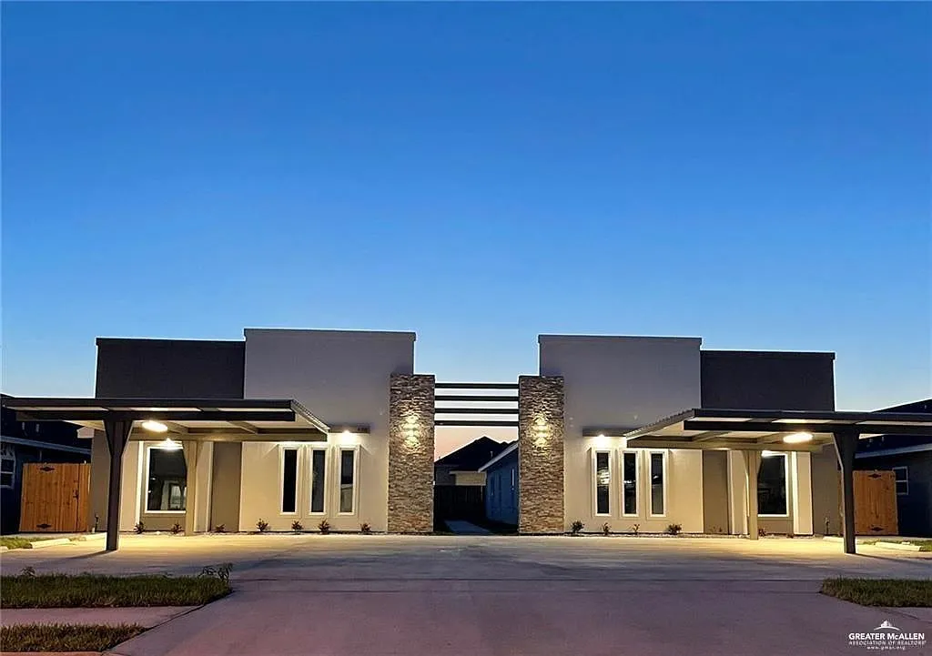 2 bed, 2.0 bath, 969 sqft, $1,150 — Photo 1