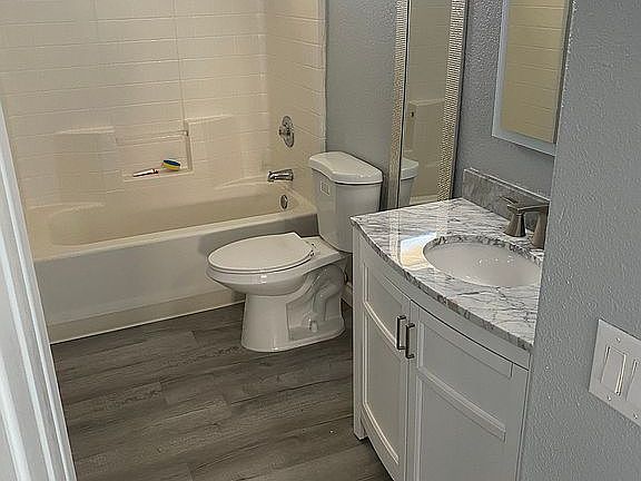 4th image of 207 Mazatlan Dr
