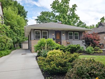 389 Addison Rd, Riverside, IL, 60546