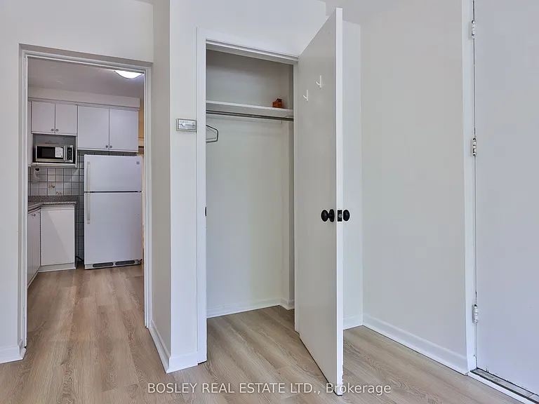 144 Evelyn Ave #LOWER — Photo 21