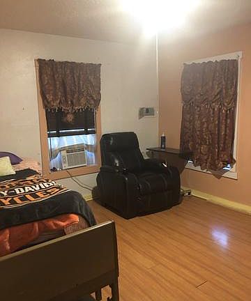 3rd image of 811 Berlin Ave
