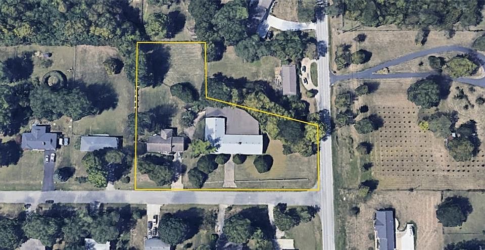 1st image of 8306-8310 McCormack Dr