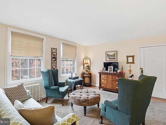 3rd image of 2712 Ordway St NW APT 4