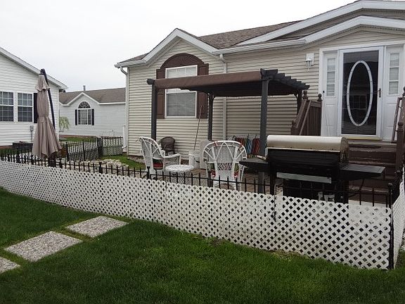 2nd image of 21474 Charlemagne Dr