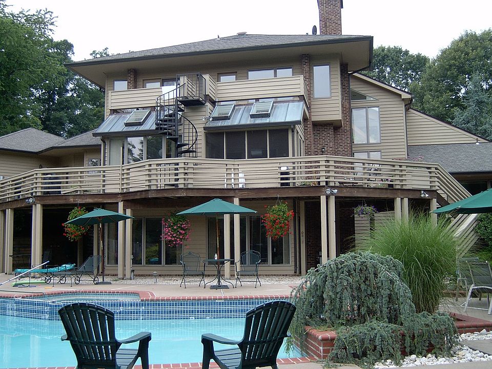 1st image of 9891 Sunnybrook Dr