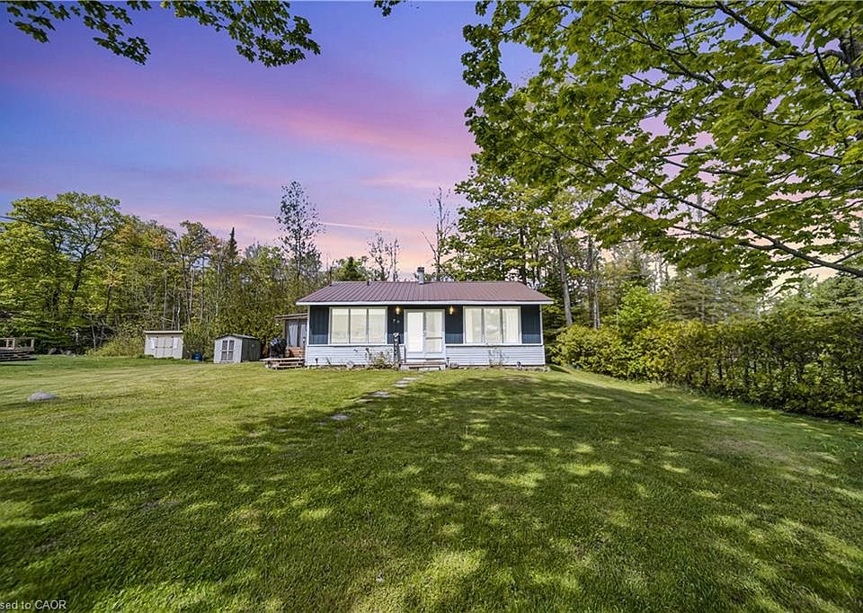 1st image of 79 Mapleport Cres