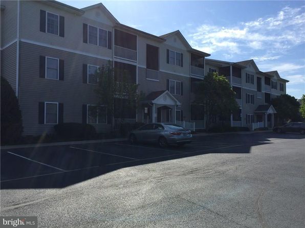 300 Pebble Dr UNIT 318