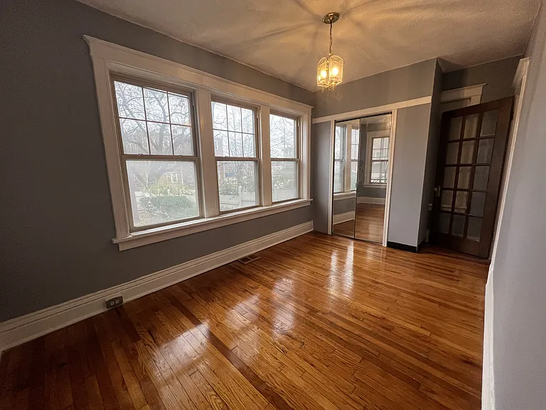 6261 Clemens Ave — Photo 8