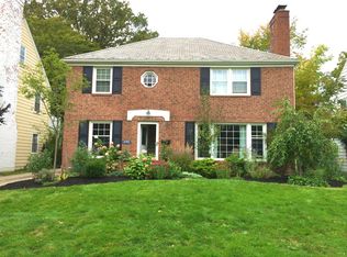3702 Traynham Rd, Shaker Heights, OH 44122