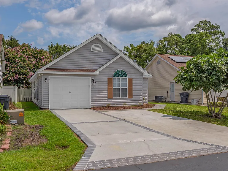 112 Dusty Trail Ln — Photo 2