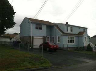 105 Walter St #2, Fall River, MA 02724