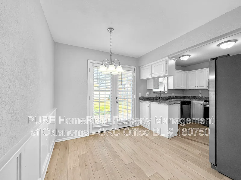 3 bed, 2.0 bath, 1816 sqft, $1,785 — Photo 3