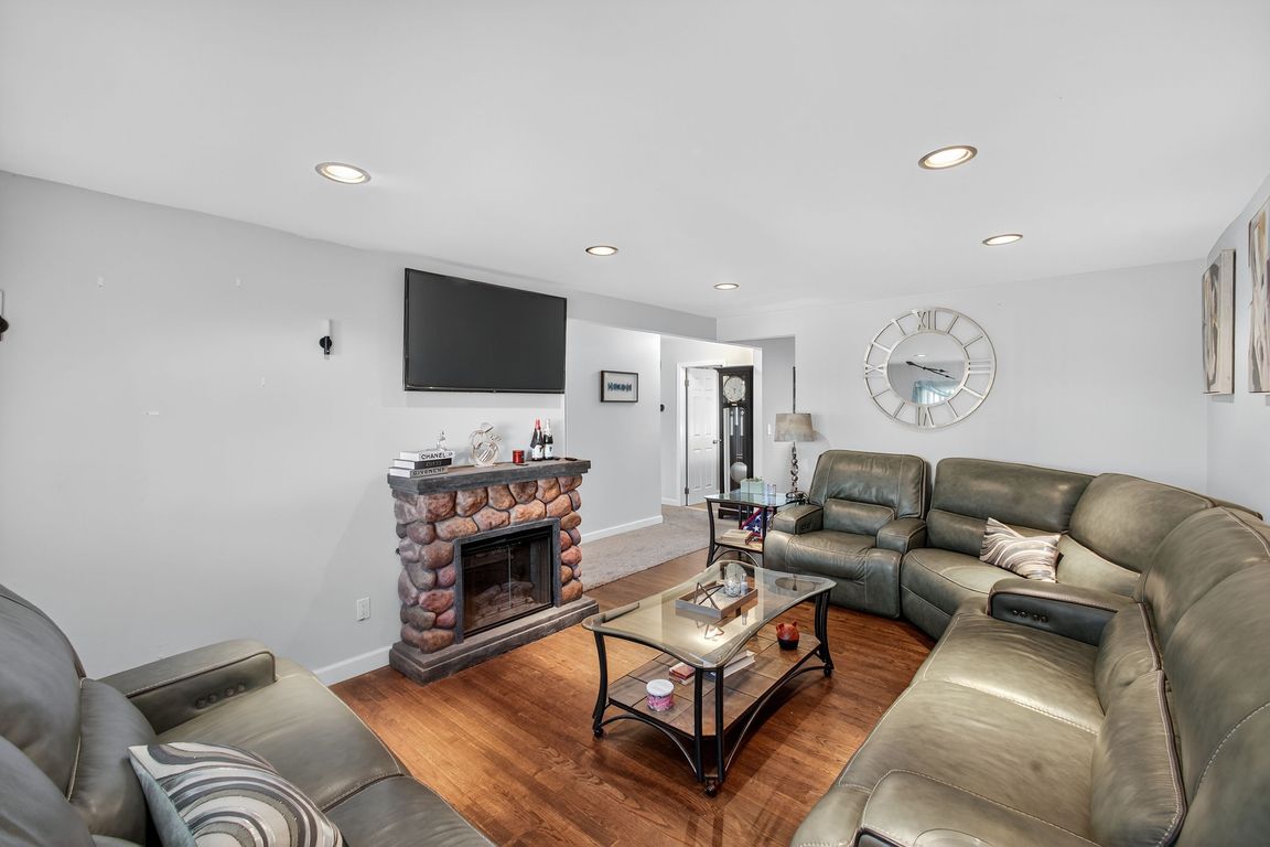 next background image