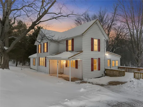 6982 Webster Rd, Auburn, NY 13021