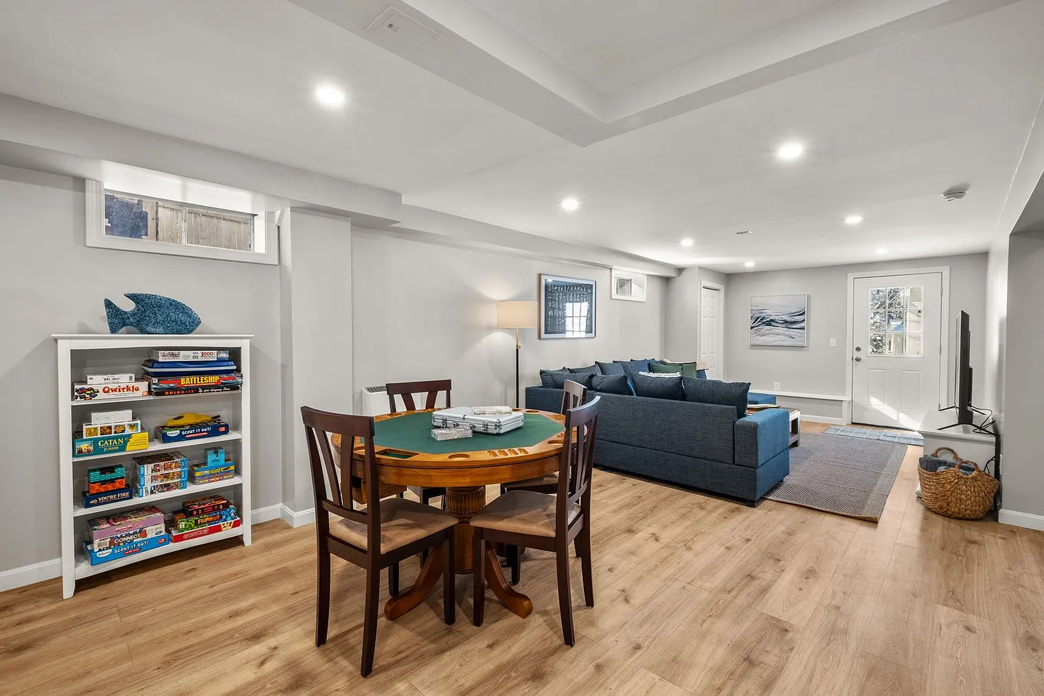 4 bed, 3.0 bath, 2507 sqft, $14,670 — Photo 4