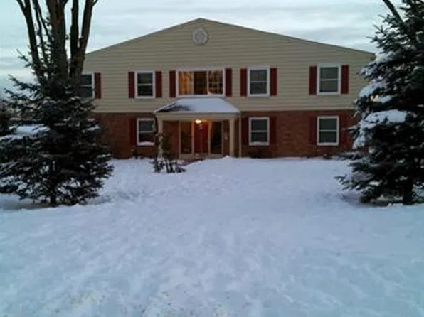 793 W Maple Rd #1, Clawson, MI 48017