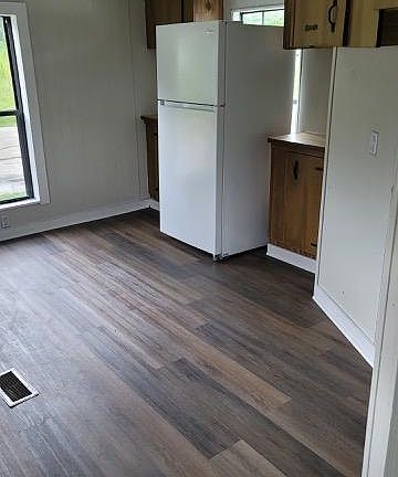 2nd image of 3531 S Pine Ave #12