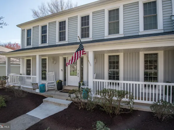 12612 Falconbridge Dr, Gaithersburg, MD 20878