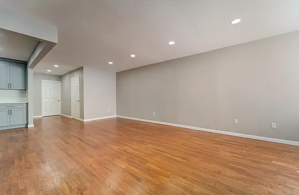 Rented by Casa Blanca Real Estate | media 15
