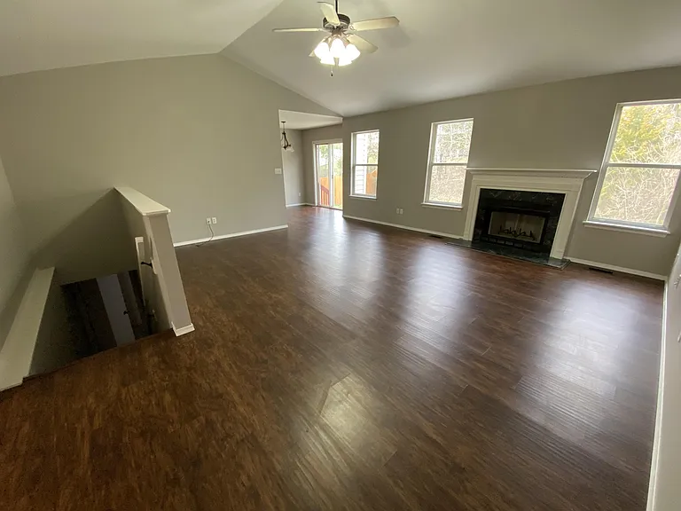 2048 Peine Forest Dr — Photo 2