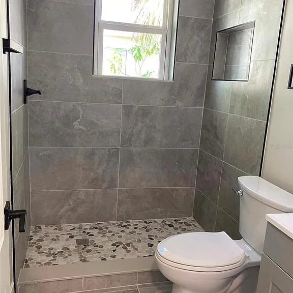 31 W Oakwood St #1 — Photo 12