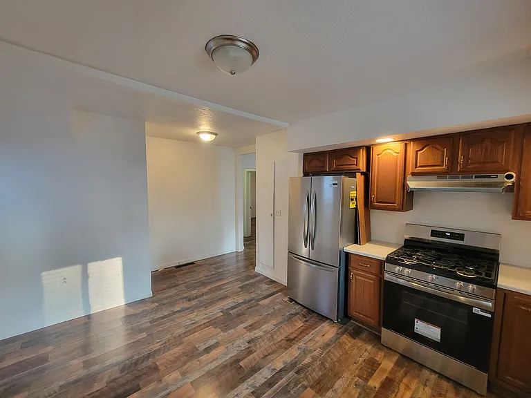 2241 Vaness Dr — Photo 11