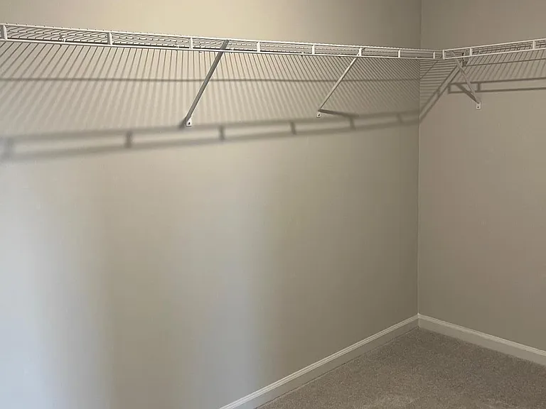 2236 Kasota Ln — Photo 22