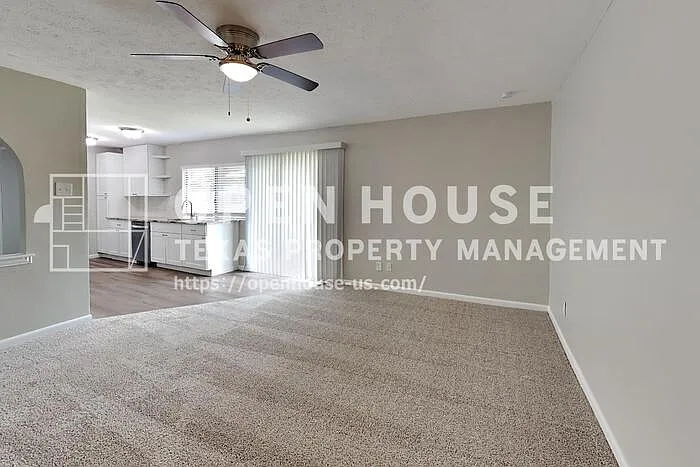 5028 Amhurst Ln — Photo 4