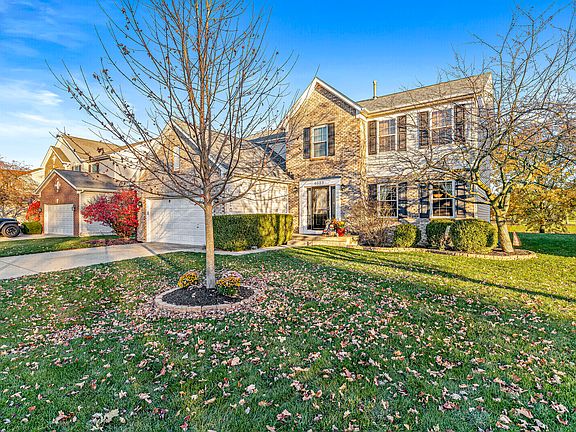 3rd image of 6523 Oxford Dr