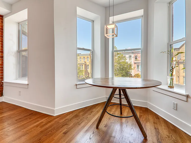 1728 U St #3 — Photo 2