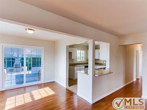5th image of 3015 E 16th St