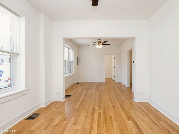 4th image of 2543 N Francisco Ave APT 3
