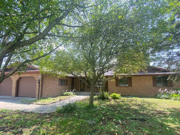 6141 Canton Dr, Saginaw, MI 48603