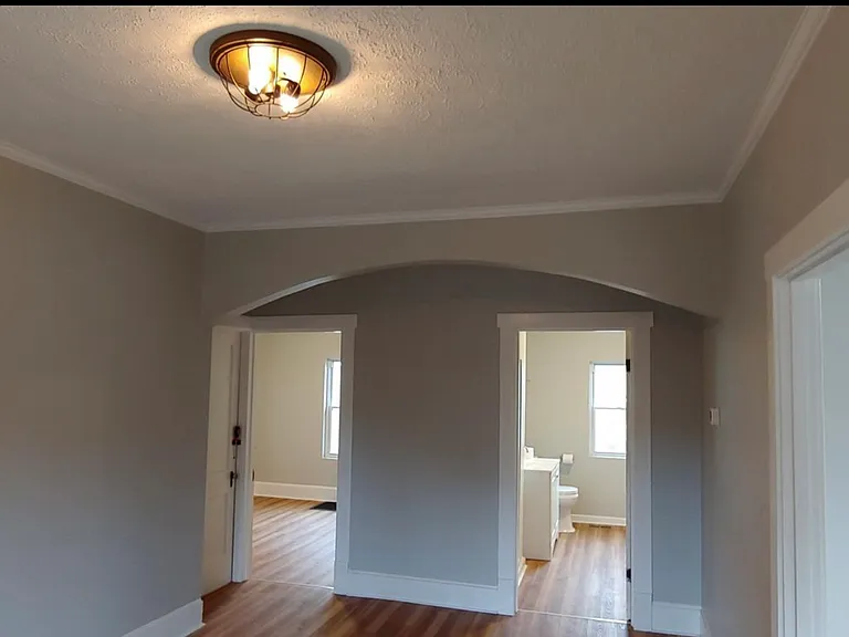 1323 Camden Ave — Photo 7