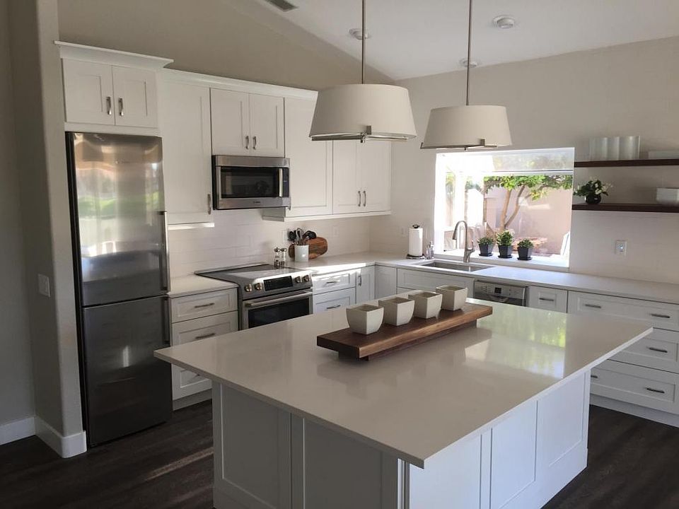 1st image of 10415 E Arrowvale Dr