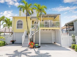 188 Bayview Ave, Fort Myers Beach, FL 33931