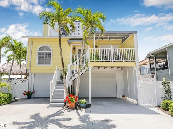 188 Bayview Ave, Fort Myers Beach, FL 33931