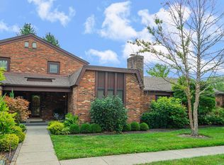 4292 Chaucer Ln, Columbus, OH 43220