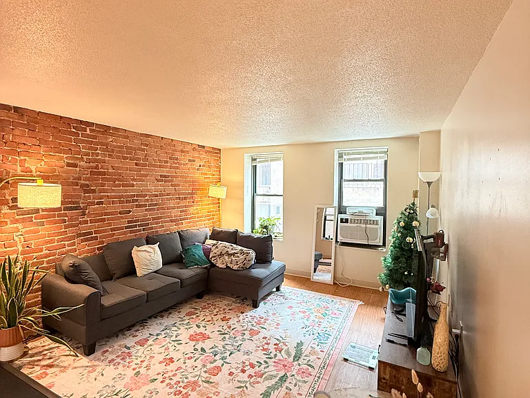66B Westland Ave #303 — Photo 2