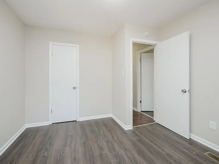135 Wildwood Dr — Photo 17