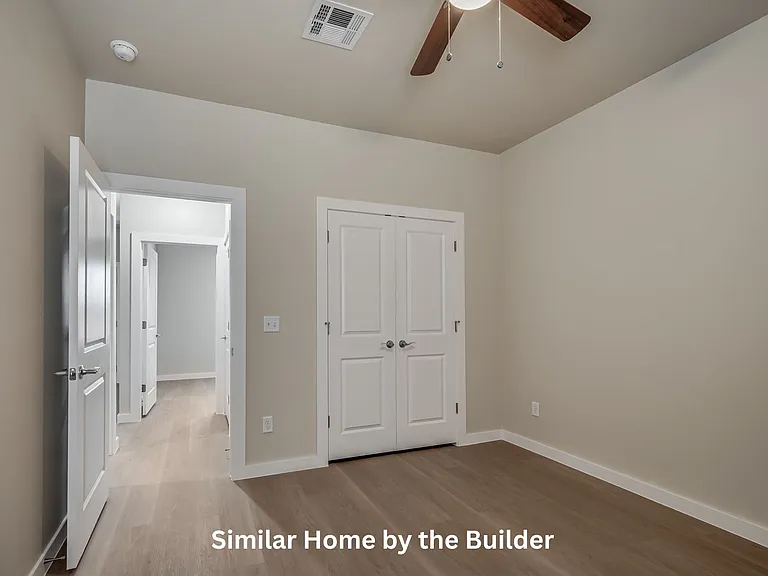 121 Sterling Dr — Photo 18